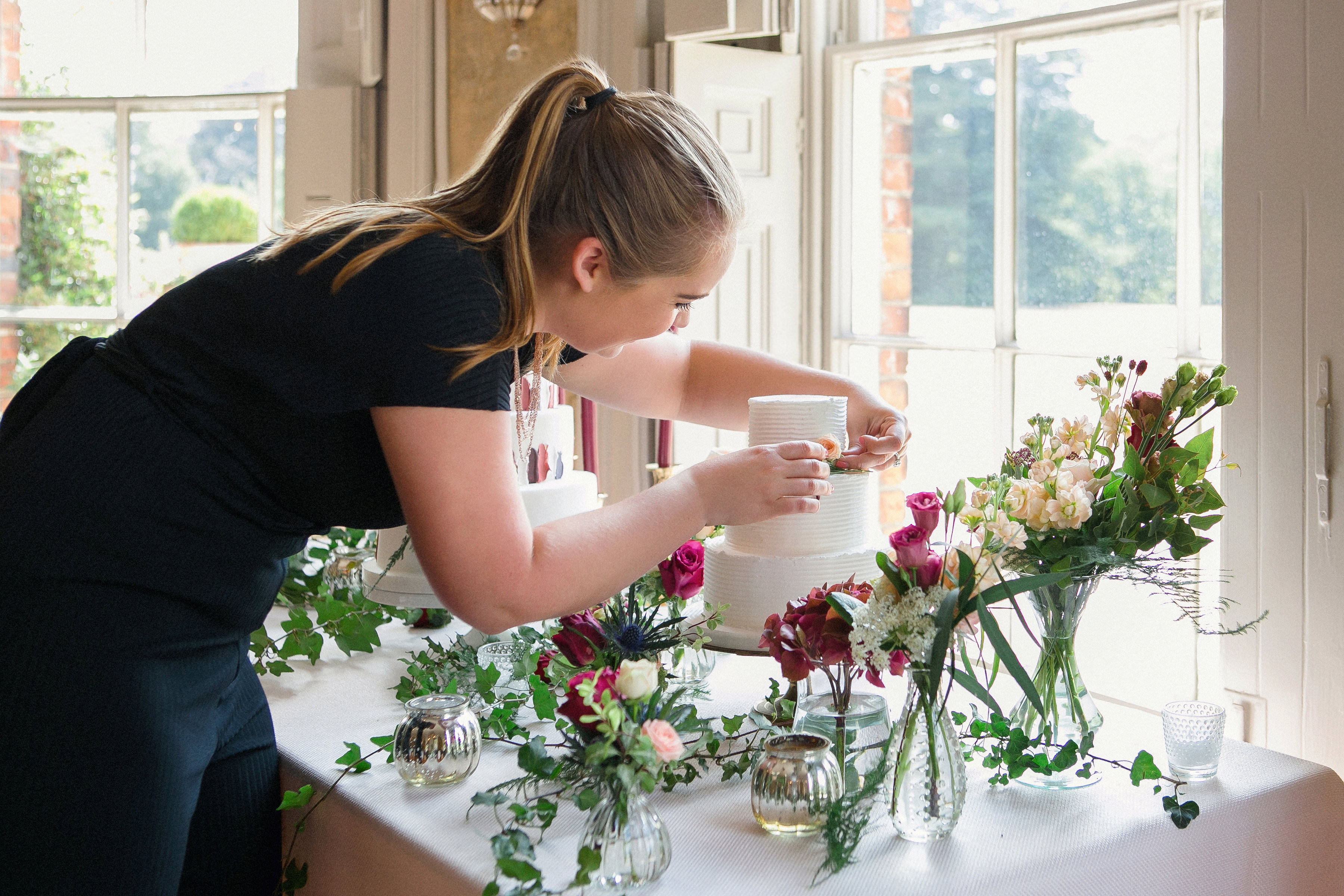 Ella Hulbert creative business owner Ella Rose Cakes on botanical illustrator Charlotte Argyrou blog