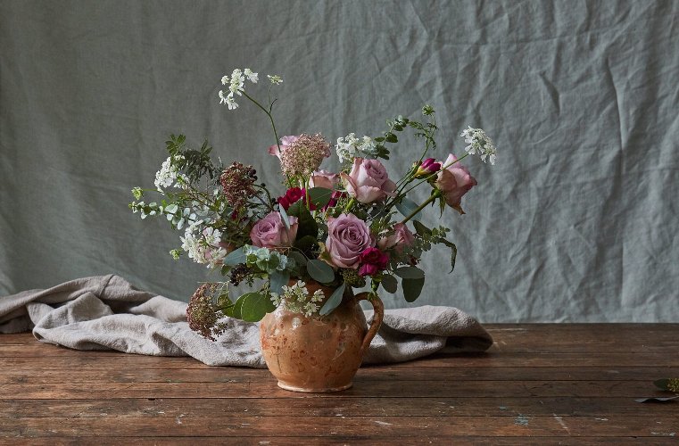 Botanique Workshop artisan floral style on botanical illustrator Charlotte Argyrou blog