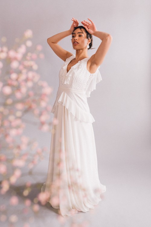 rose-savage-bridal-atelier-wedding-dress-down-alterations-dressmaker-bristol-collection-luna-3 lo